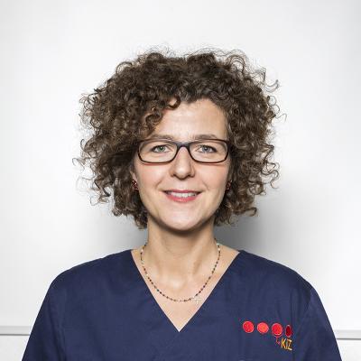 Porträt Dr. med. Nina  Amoah