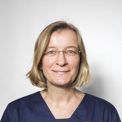 Porträt Dr. med. Monica Naujoks